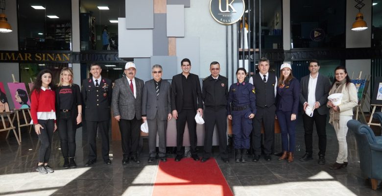 “Mehmetçik; Uludağ Koleji Öğrencileri ile Birlikte”