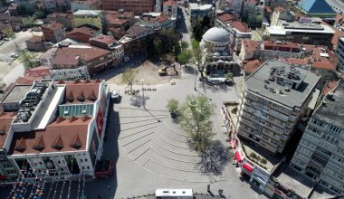 Şehreüstü Meydanı Bir Binanın Yükünü Daha Kaldıramaz!