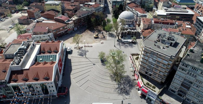 Şehreüstü Meydanı Bir Binanın Yükünü Daha Kaldıramaz!