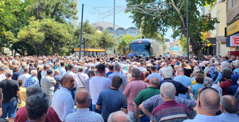 Allah bizleri, sizlere yalan söyleyenlerden eylemesin. Sözünden cayanlardan da eylemesin