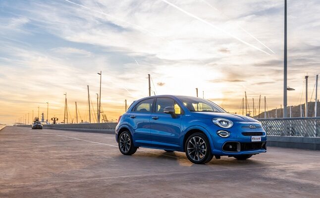 Fiat 500X Gelişmiş Hibrit Motor Teknolojisi ile Yenilendi