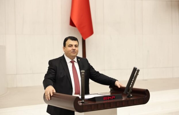 ÖZTÜRK: ULUDAĞ’I YANDAŞA VE ARAP SERMAYESİNE PEŞKEŞ ÇEKECEKSİNİZ