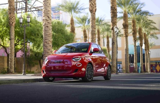 Fiat 500e Amerika’da İlk Ödülünü Aldı; “Yılın En Çevreci Otomobili” Seçildi