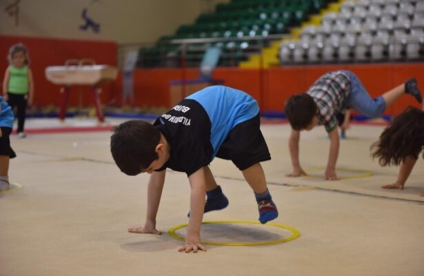 YILDIRIM’DA KIŞ SPOR OKULLARI BAŞLADI