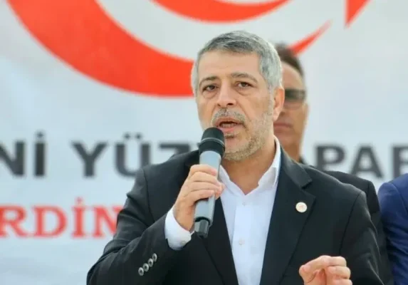 Yeni Yüzyıl Partisi Mersin Toroslar İlçe Başkanlığına Filiz Demirci atandı.