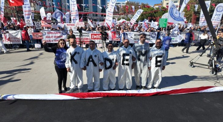 Kartal’da “Kademeli emeklilik” mitingi: Borçlu değil alacaklıyız