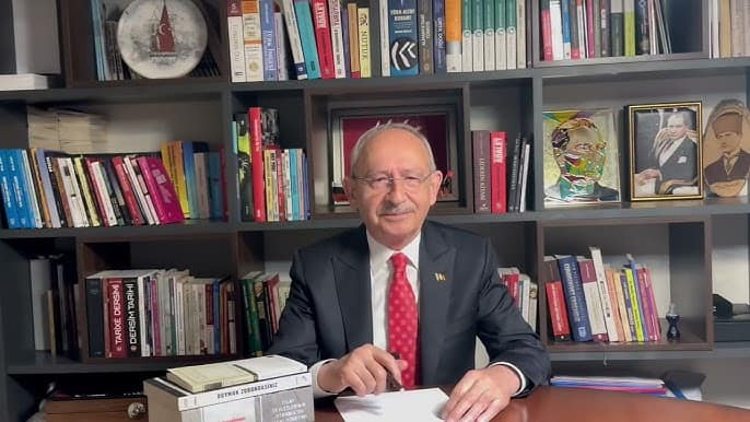 KILIÇDAROĞLU YALNIZ DEĞİLDİR. GEÇMİŞİNE SAHİP ÇIKMAK GELECEĞİN GÜVENCESİDİR.