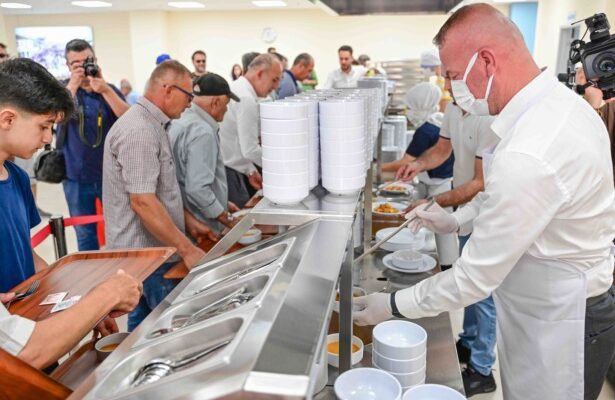 Karacabey Belediyesi’nden öğrenci ve hastalara ücretsiz ulaşım desteği