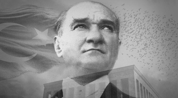 “Atatürk, Türk Milleti’nin ruhunda Türk bayrağı gibi dalgalanan bir baştı.”