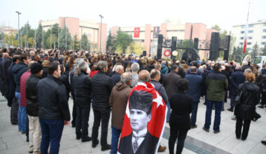 NİLÜFER’DE ULU ÖNDER ATATÜRK ÖZLEMLE ANILDI