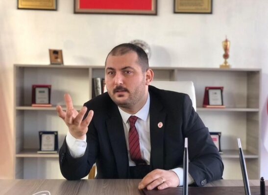 AHMET SEVİM: “MİLLETE HİZMET YERİNE İSRAİL’E HİZMET EDENLERİN SONU HEZİMETTİR!”