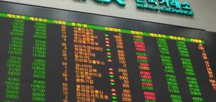 Asya piyasaları Wall Street’teki kayıpların ardından karışık açıldı