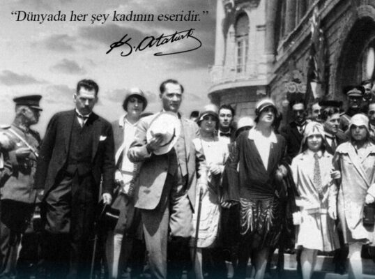 Kadınların Seçme ve Seçilme Hakkını Veren Atatürk’ü Saygıyla Anıyorum!