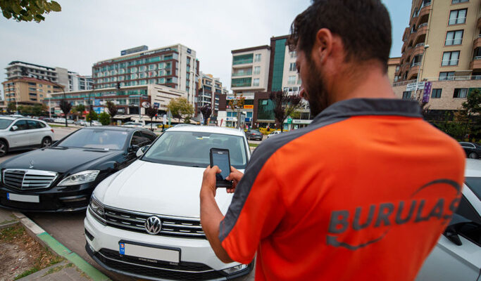 DEVA Bursa; “Otopark Sorununu Kördüğüm Haline Getirmeyin!”